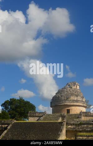 El Caracol, l'Observatoire, est une structure unique du site précolombien de la civilisation maya de Chichen Itza. El Caracol, qui signifie « clou » en espagnol Banque D'Images