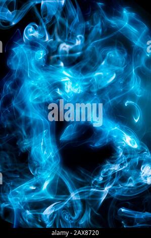 bleu fumée arrière-plan abstrait Banque D'Images