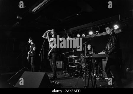 Wolverhampton, Royaume-Uni. 28 Juin 2019. Les acteurs s'exécutent dans les salles de slade. © Ken Harrison Banque D'Images