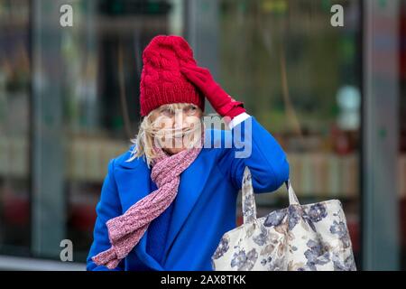 Preston, Lancashire. Royaume-Uni 11 février 2020. Froid, humide. Le vent commence à la journée dans le centre-ville. Crédit: MWI/AlamyLiveNews Banque D'Images