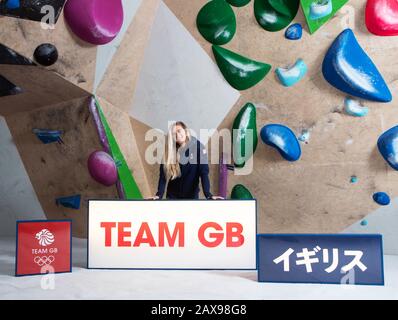 Shauna Coxsey lors de l'annonce de l'équipe d'escalade Team GB Tokyo 2020 à L'Occasion des travaux D'Escalade, Sheffield. Banque D'Images