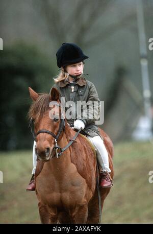 Zara Phillips Lors Du Tidworth Horse Trials, Angleterre, Mars 1988 Banque D'Images