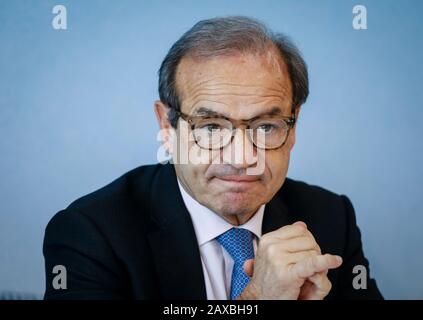 11.02.2020, Düsseldorf, Nordrhein-Westfalen, Deutschland - Hochtief Vorstandsvorsitzender Marcelino Fernandez Verdes Auf Der Bilanz Pressekonferenz. Banque D'Images