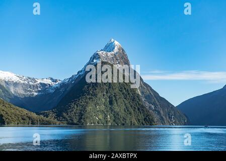 Miter Peak à Milford Sound dans l'île du Sud de la Nouvelle-Zélande Banque D'Images