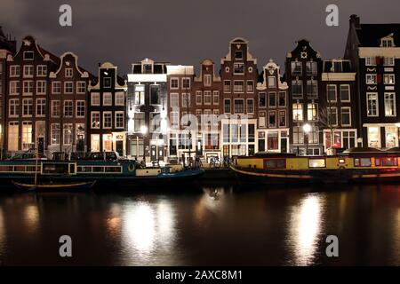 Canal Amsterdam aux Pays-Bas Banque D'Images