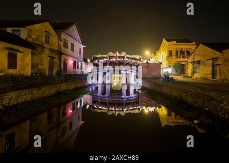 Pont Couvert Japonais La Nuit, Hoi An Ancient Town, Vietnam. Banque D'Images