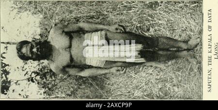 A travers le Bornéo central; un compte rendu de deux ans de voyage dans le pays des chasseurs de têtes entre les années 1913 et 1917 . gl. Banque D'Images