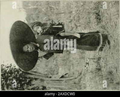 Par l'intermédiaire du Bornéo central; un compte rendu de deux ans de voyage dans le pays des chasseurs de têtes entre les années 1913 et 1917 . Banque D'Images