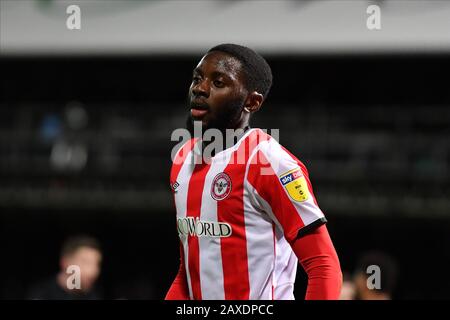 Brentford, Royaume-Uni. 11 février 2020. Josh Dasilva de Brendford lors du match de championnat Sky Bet entre Brentford et Leeds United à Griffin Park, Londres, le mardi 11 février 2020. (Crédit: Ivan Yordanov | MI News)la photographie ne peut être utilisée qu'à des fins de rédaction de journaux et/ou de magazines, licence requise à des fins commerciales crédit: Mi News & Sport /Alay Live News Banque D'Images