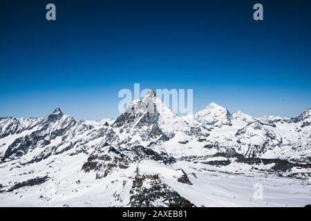 Vue sur le pic de Matterhorn depuis le point de glacier, Zermatt, Suisse Banque D'Images