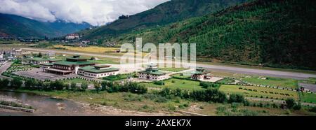 Bâtiments À Proximité D'Un Aéroport, De L'Aéroport International De Paro, De Paro, Au Bhoutan Banque D'Images