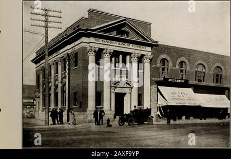Des scènes intéressantes à Moose Jaw, en Saskatchewan : le centre ferroviaire canadien Pacifique le plus important du célèbre nouvel ouest entre Winnipeg et Calgary. . Banque De Hamilton Kite. Banque Canadienne De Commerce Banque D'Images
