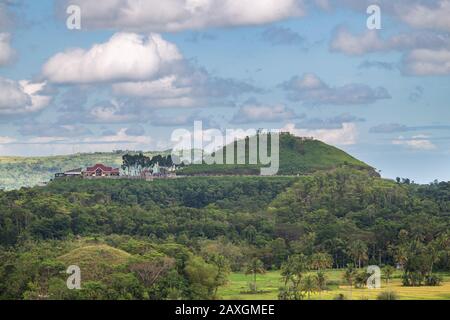 Paysage de Chocolate Hills, l'attraction touristique la plus célèbre de Bohol, Philippines Banque D'Images