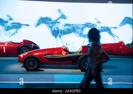 Turin, ITALIE - le Musée italien de l'automobile. La Ferrari 500 F 2 fabriquée en 1952. Banque D'Images