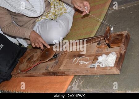 Charkha ou roue De Rotation à Sabamati Ashram également connu sous le nom de Gandhi Ashram, Ahmedabad, Gujarat, Inde Banque D'Images