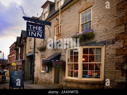 The White Swan Inn, Pickering, Yorkshire Du Nord Banque D'Images