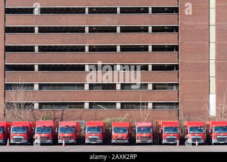 Rangée de camions DAF Royal Mail. Ipswich, East Anglia, Royaume-Uni Banque D'Images