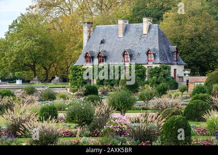 France, Indre et Loire, Vallée de la Loire classée au patrimoine mondial par l'UNESCO, Chenonceaux, Parc et Jardins du Château de Chenonceau, jardin de Diane de P Banque D'Images