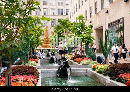 Fontaines du Rockefeller Center à New York Banque D'Images