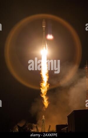 Baïkonur COSMODROME - 7 février 2020 - le véhicule de lancement Soyuz-2.1b et les satellites de communication OneWeb ont été lancés avec succès Banque D'Images