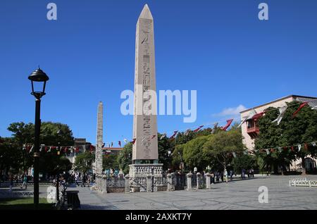 Turquie. Istanbul. Obélisque Theodosius. Ancien obélisque égyptien de Pharaon Thutmose III réérigé dans l'Hippodrome au 4ème siècle. Banque D'Images