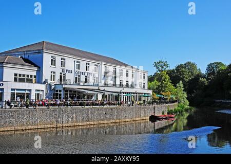 River court Hotel sur River Nore, Kilkenny. Banque D'Images