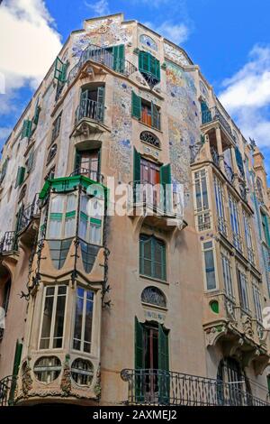 Maison Art nouveau Can Forteza Rey à la Placa del marques del Palmer, Palma de Majorque, Majorque, Iles Baléares, Espagne Banque D'Images