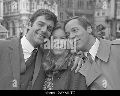 Enregistrement du film Love in Amsterdam Rembrandt; Guido de Moor, Catherine Schell et Piet römer (publié en 1970 sous le nom d'Amsterdam Affair) 15 novembre 1967 Banque D'Images