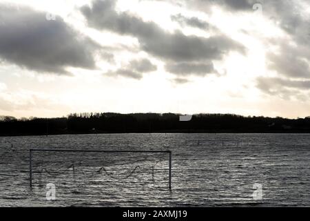 Inondations à Tadcaster Albion juniors terrains de football aux côtés de la brasserie John Smith, Tadcaster, North Yorkshire. Photo PA. Date De L'Image: Mercredi 12 Février 2020. Crédit photo devrait lire: Richard Sellers/PA Wire Banque D'Images