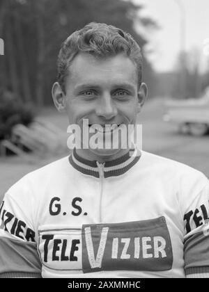 L'équipe de cyclisme néerlandaise a présenté au Tour de France 1964 (chef) Henk Nijdam le 23 mars 1964 Banque D'Images