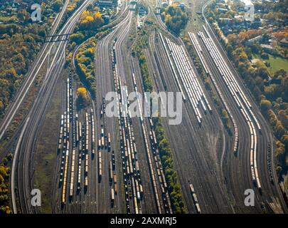Tirs aériens, dépôt de fret Hamm, transport, transport express interurbain, transport ferroviaire, aires de stationnement de wagons, voies, triage, Hamm, R Banque D'Images