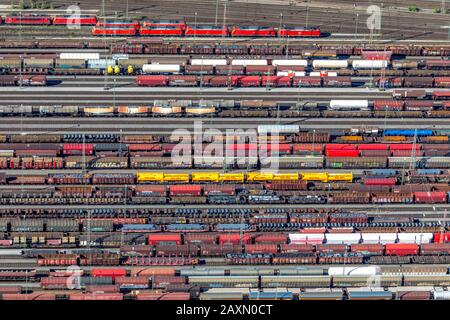 Photo aérienne, cimetière de triage Hagen vestibule, train Carriage, trains de marchandises, Hagen, région de la Ruhr, Rhénanie-du-Nord-Westphalie, Allemagne, Europe Banque D'Images