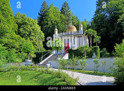 Kiosque mauresque dans les jardins du château de Linderhof, paroisse d'Ettal, Ammertal, alpes d'Ammergauer, Haute-Bavière, Bavière, Allemagne Banque D'Images