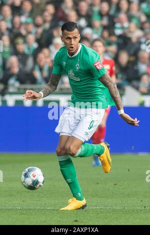 Davie SELKE (HB) en action avec ball; Soccer 1.Bundesliga, 21ème jour de jumelage, SV Werder Bremen (HB) - Union Berlin (UB) 0: 2, le 08.02.202 à Brême / Allemagne. Les réglementations DFL interdisent toute utilisation de photographies comme séquences d'images et / ou quasi-vidéo | utilisation dans le monde entier Banque D'Images