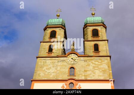 Blick auf die Katholische Kirche im Zentrum von Bad Säckingen Banque D'Images