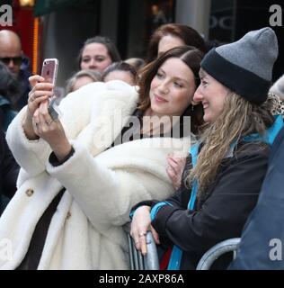 New York, États-Unis. 12 février 2020 Caitriona Balfe à Strahan, Sara, Keke, pour parler de la nouvelle saison de Starz's Outlander à NewYork.12 février 2020. Crédit:RW/MediaPunch crédit: MediaPunch Inc/Alay Live News Banque D'Images