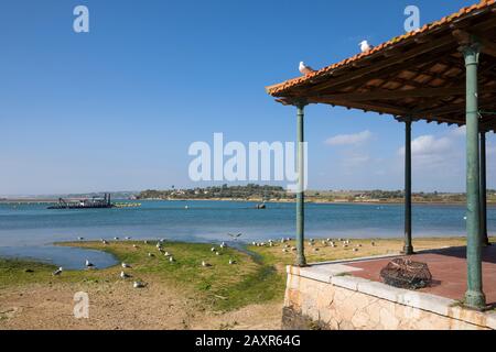 Vue sur le lagon, Alvor, Algarve, Faro, Portugal Banque D'Images