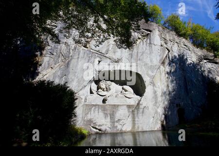 Monument du Lion ou Lion de Lucerne, Lucerne, Suisse. Banque D'Images