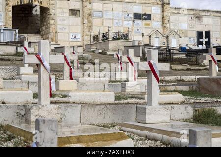 Jérusalem, Israël - 12/20/2019: Cimetière des soldats polonais près de la vieille ville de Jérusalem Banque D'Images