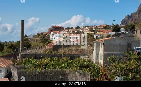 Le village de Madère de Joadim Do Mar (littéralement « jardin de la mer ») ouest de Madère, Portugal, UE Banque D'Images