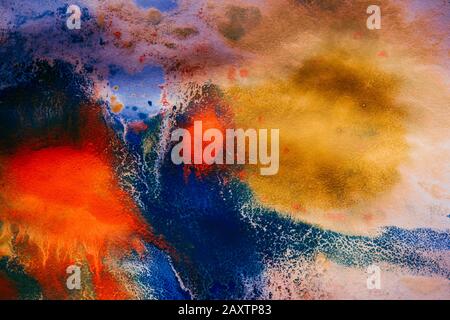 base de fond abstraite traînées sèches de peinture multicolore avec des fissures Banque D'Images