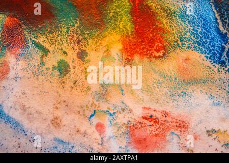 base de fond abstraite traînées sèches de peinture multicolore avec des fissures Banque D'Images