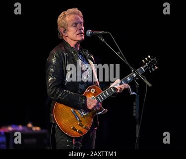 Fort Lauderdale, Floride, États-Unis. 12 février 2020. Don Felder se produit au Parker Playhouse le 12 février 2020 à fort Lauderdale, en Floride. Crédit: Mpi04/Media Punch/Alay Live News Banque D'Images