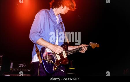 Sonic Youth vit à l'Empire Shepherd Bush, Londres, Royaume-Uni. 24 juin 2002. Visite Européenne De Murray Street Banque D'Images