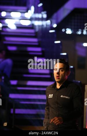 Cardiff Royaume-Uni. 13 février 2020. Cardiff, Royaume-Uni. 13 février 2020. Ronnie O'Sullivan, d'Angleterre, se rend dans l'arène pour jouer son 3ème match contre Anthony Hamilton, d'Angleterre. ManBet X Welsh Open snooker 2020, jour 4 à la Motorpoint Arena à Cardifft, Pays de Galles du Sud, jeudi 13 février 2020 pic par Andrew Orchard/Andrew Orchard sports photographie/Alay Live news crédit: Andrew Orchard sports photographie/Alay Live News Banque D'Images