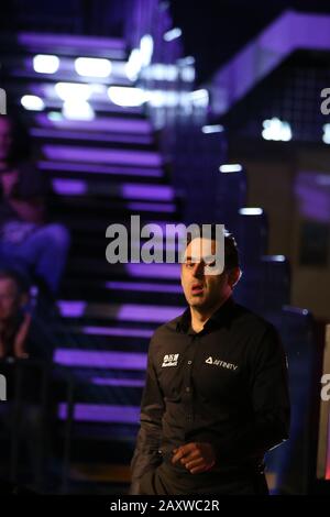 Cardiff Royaume-Uni. 13 février 2020. Cardiff, Royaume-Uni. 13 février 2020. Ronnie O'Sullivan, d'Angleterre, se rend dans l'arène pour jouer son 3ème match contre Anthony Hamilton, d'Angleterre. ManBet X Welsh Open snooker 2020, jour 4 à la Motorpoint Arena à Cardifft, Pays de Galles du Sud, jeudi 13 février 2020 pic par Andrew Orchard/Andrew Orchard sports photographie/Alay Live news crédit: Andrew Orchard sports photographie/Alay Live News Banque D'Images