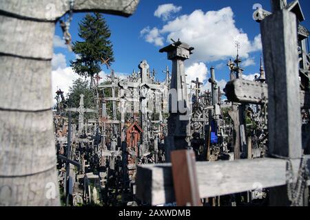 Kryziu kalnas (la colline Des Croix) en Lituanie Banque D'Images