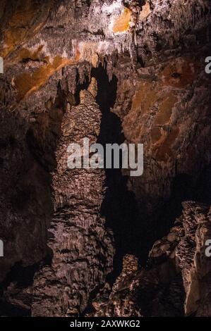 UTAS de Cacahuamilpa Caverns à Guerrero, au Mexique, l'un des plus grands systèmes de grottes au monde composés de milliers de stalactites et de stalagmites. Banque D'Images