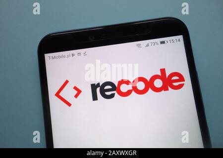 Logo recode affiché sur le smartphone Banque D'Images