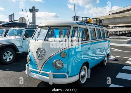 Bus Volkswagen vintage à l'hôtel TWA, aéroport international JFK, New York, États-Unis Banque D'Images